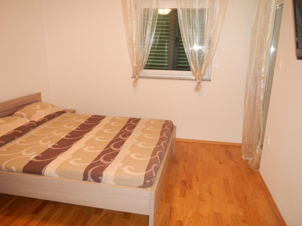 Apartments Eva Malinska Habitación foto